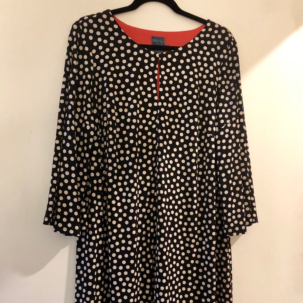 Bell-sleeved polka dot dress